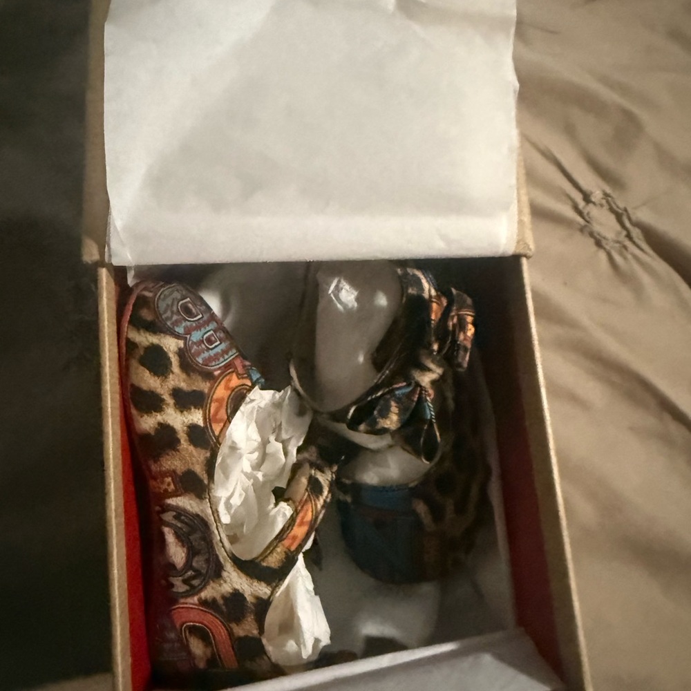 Christian Louboutin Kids Leopard Print Shoes with Red Soles - Picture 5 of 11